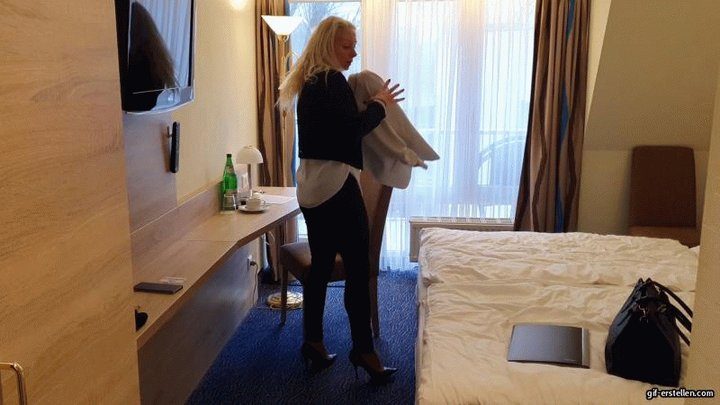 Helenas Feet High Heels Tights Legs - Business woman with dirty and sweaty feet in pantyhose 2 HD mp4 1920x1080