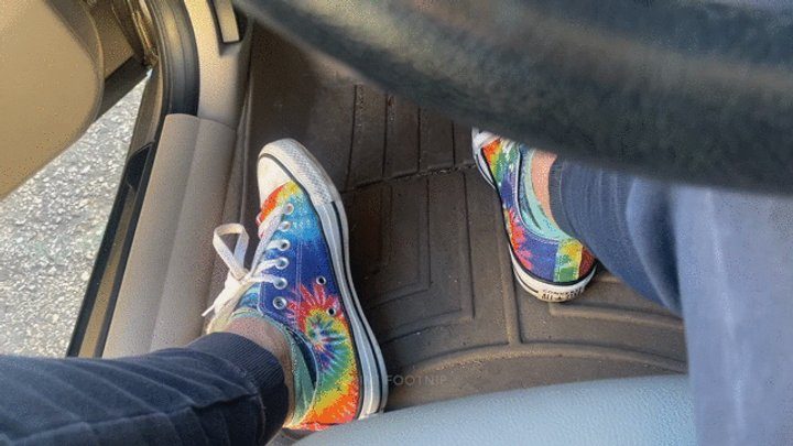 Mimi Footnip - Sweaty Soles In The Car