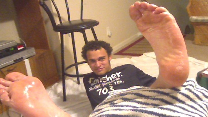 Malefootflava 23339 Clip Store - Malefootflava presents Zach and his Sexy Cherry Red Soles