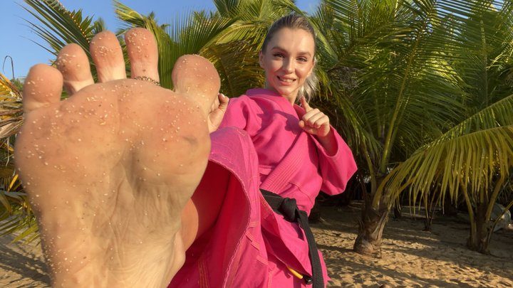 Just Hot Fight - KARATE KICKS POV