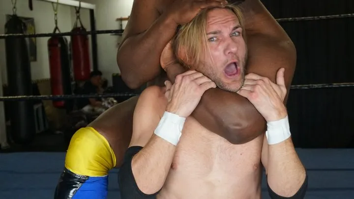 Waw Female Wrestling - Guy Cool vs Blake Grayson