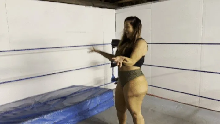 Nadia Sapphire - 2 curvy barefoot girls stretch and learn how to wrestle