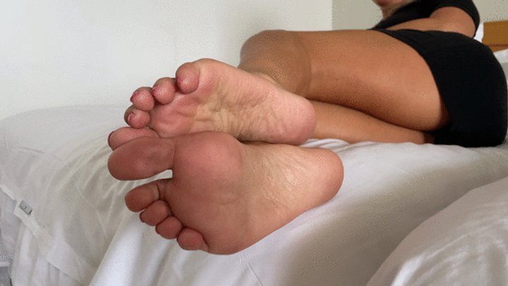 Amy Soles Feet - First Holiday Jerk Off