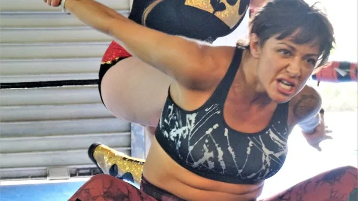 Waw Female Wrestling - Desi Derata vs Scarlett Rose