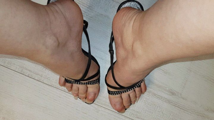 Goddess Nika - Longer Sexy Toenails