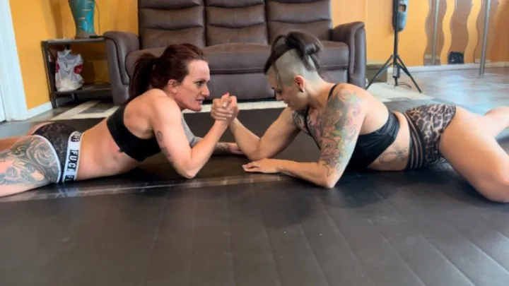 Taperedphysique - Taperedphysique Vs MJ Arm Wrestling