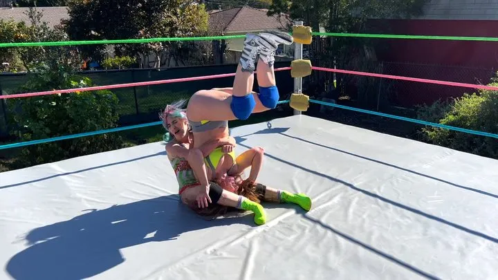 Butt Wrestling Inc - Punk Rock Pixie Prostyle