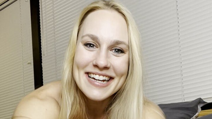 Jolene Hexx - Jerk It While I Tickle You