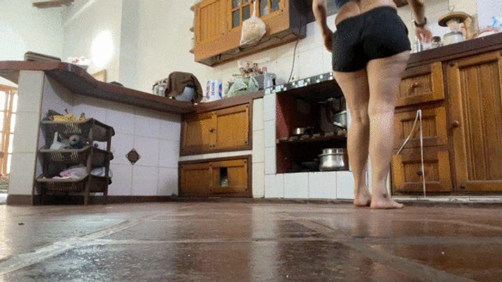 Foot Fetish Paradise - Milah Arches Barefoot walking in the kitchen
