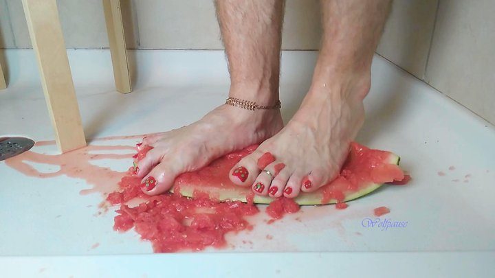 Wolfpause - Sexy Male Feet JOI (while he strokes this watermelon slice with his toes)