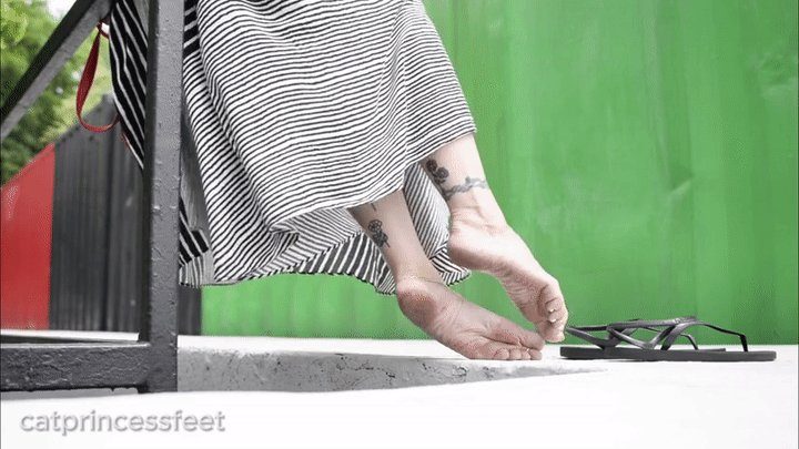 Catprincessfeet - Outside high arch foot tease, dirty soles show, white toes, milf feet