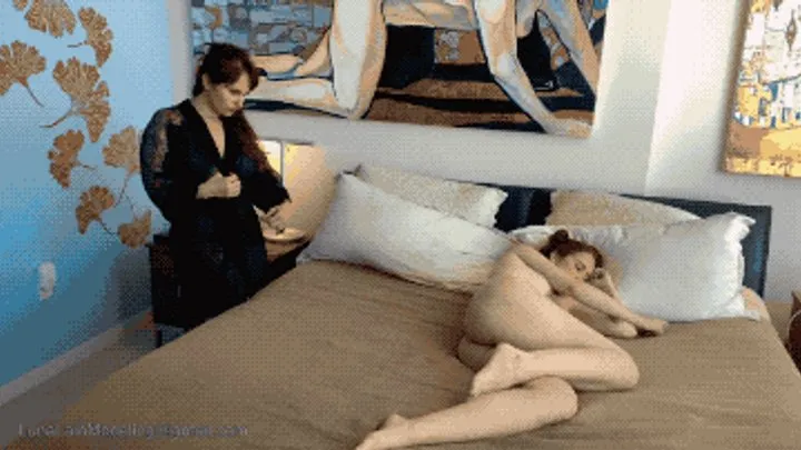Luna Lain - The Kiss - Andrea Rosu And Luna Lain MP4