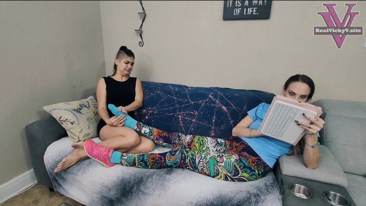 Spoiled Mean Mylf's - Massage my smelly feet or else- 4k