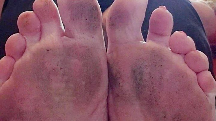 Topofthepot - POV foot slave let out of his box to clean Miss M feet after a hard days work