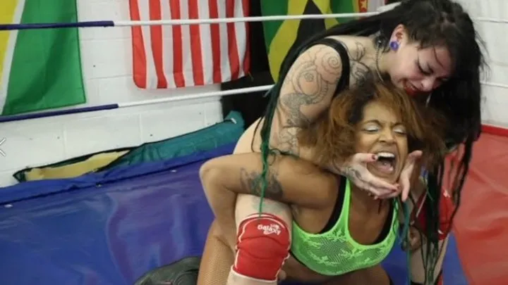 Shiny Pro Ring Girls - Havoc vs Autumn Rose