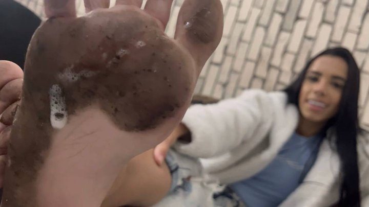 Lfd Dirty Feet And Spitting Girls - Princess Sabine Dirty Feet JOI
