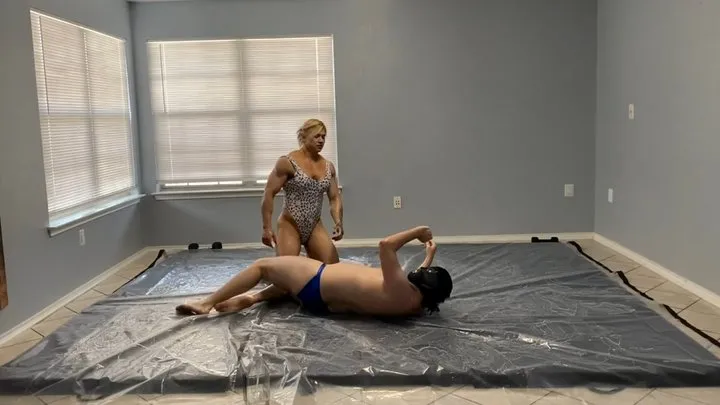 Hercules's Domain - Tatiana vs Hercules Oil Wrestling Part 1