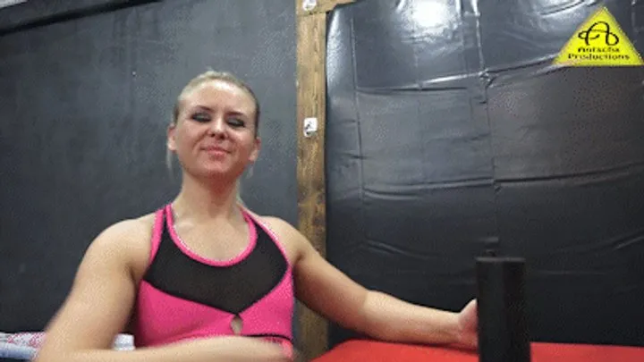 Antschas Wrestling And Fetish Store - Armwrestling Kim vs Siren
