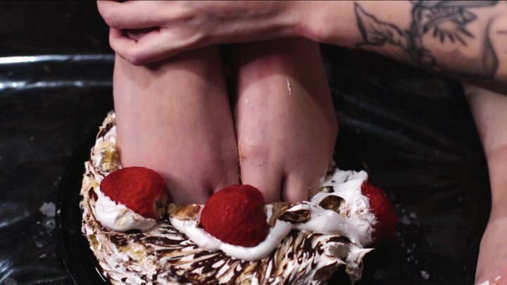 Evol Feet - Feet Crushing Cake - Worship My Dirty Feet