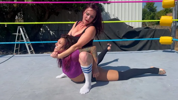 Butt Wrestling Inc - Camel Battle