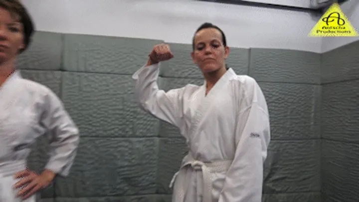 Antschas Wrestling And Fetish Store - Zsuzsa vs Kim judo gi match