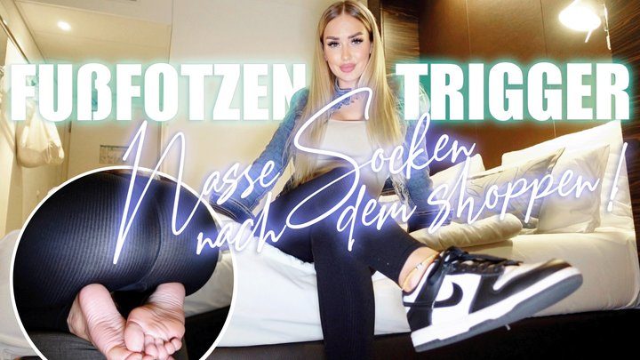 Goddess Kira Gold - Fußfotzen Trigger! Nasse Socken nach dem shoppen!