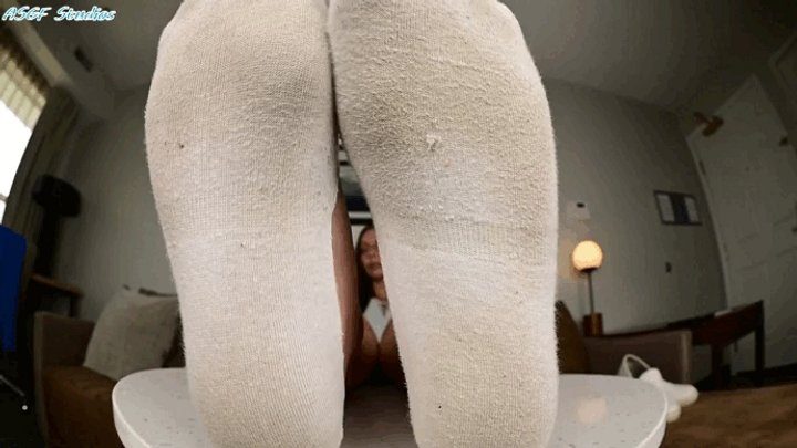 Amateur Soles Giantess And Footjobs - Macy sweaty dirty socks! - MOV