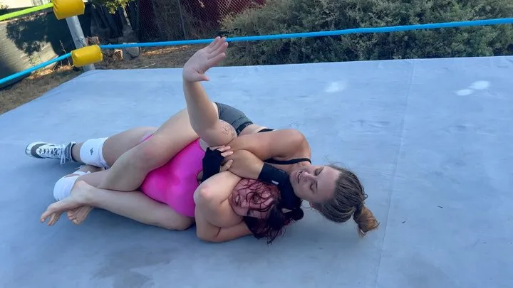 Butt Wrestling Inc - Pro Wrestling Princess vs MMA Amazon