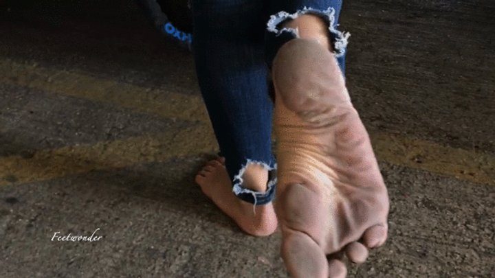 Feetwonders - Car park dirty soles