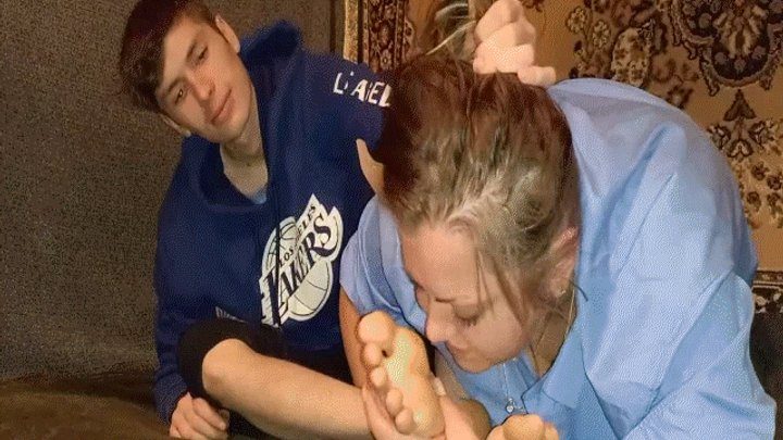 Appetizing Crumpet - Evening traditions of female submission WMV