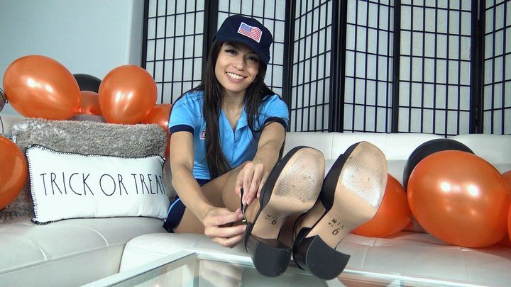 Bratty Babes Own You - HALLOWEEN HOTTIES HOSED FEET (4K)