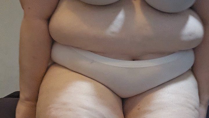Melissa's Amateur Bbw Sex - White bra and panties morning feet soles