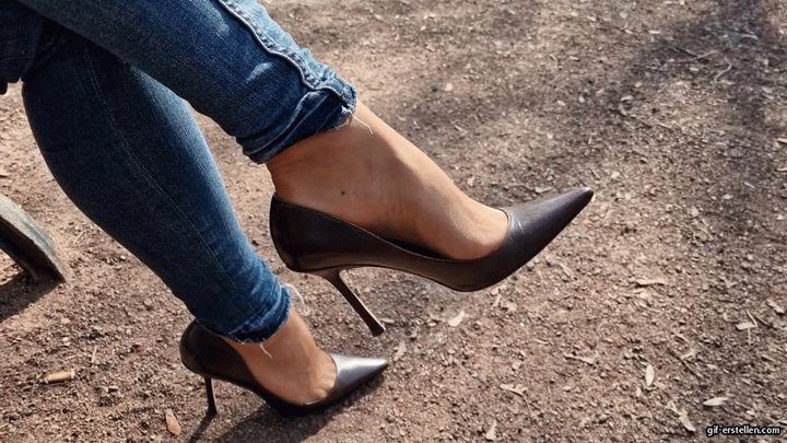 Helenas Feet High Heels Tights Legs - My walk with only one shoe on and muddy ending HD mp4 1920x1080