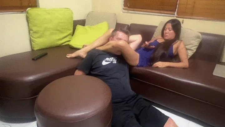 Mean Asian Wife Facesitting - Entangled By My Sexy Asian Legs | Headscissors Ignore | WMV