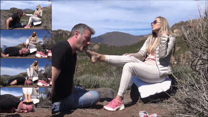 Divine Goddess Gabriella - GABRIELLA - Holidays whit the slave - OUTDOOR sweaty feet and socks worship, dirty feet licking