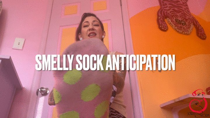 Scarlett's Fetish Fantasies - Smelly Sock Anticipation
