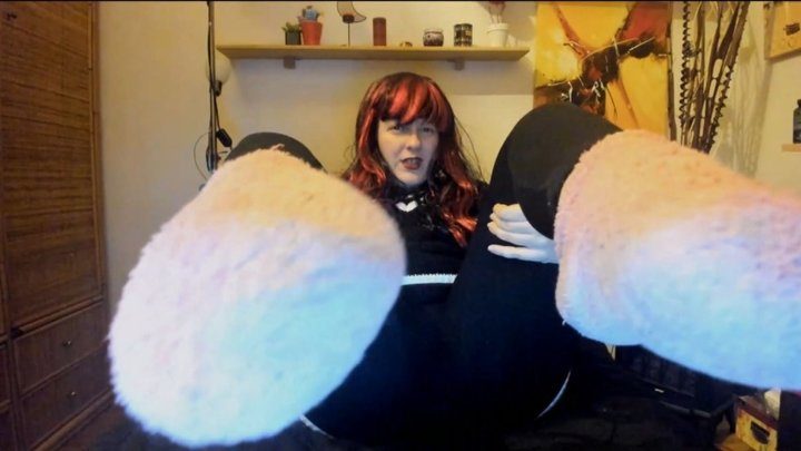 Nicoletta Embassi - Smelly and dirty socks for you to try 720HD