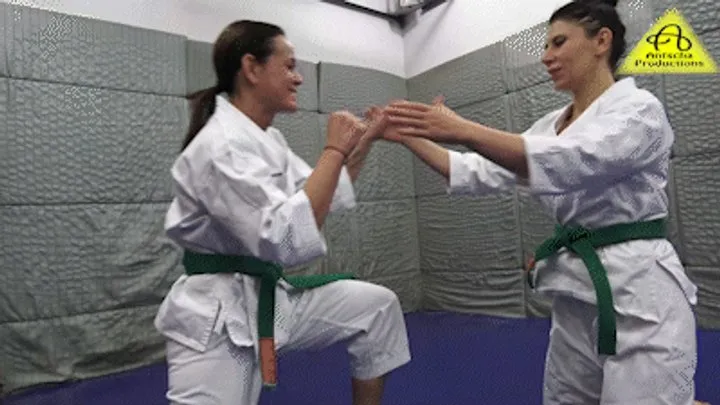 Antschas Wrestling And Fetish Store - Rada vs Kim judo gi match