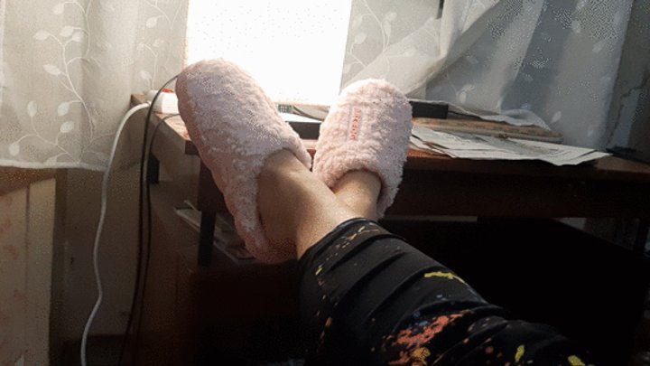 Kinky Grace - SEXY SMOOTH HIGH ARCHED FEET