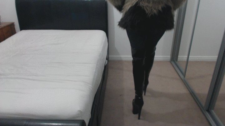 Dominatrix-victoria-black - Face sitting a loser