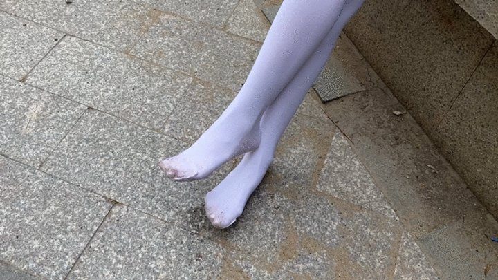 Housebeautyheels - video compilation with dirty white socks and pantyhose