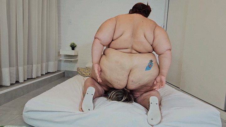 Penelope Clip Store - ALL MY WEIGHT ON THE FRAGILE SLAVE FACE - BY SAMMY BBW - PART 4