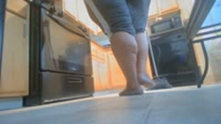 Fatbodyuglyfeet - Spy Kitchen Cam