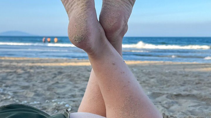 Averywithtoes - Dirty, Sandy Feet at the Beach with Red Toes