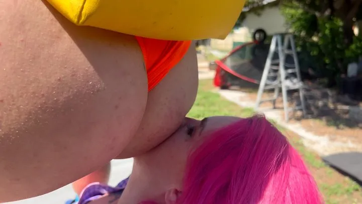 Butt Wrestling Inc - Cupcake Stinkface