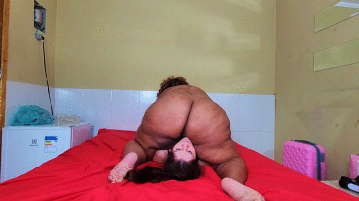 Manuela Albertine Fetish - Face sitting new BBw milf, part 4, BBW Priscila and Satina, (cam by Camila) FULL HD
