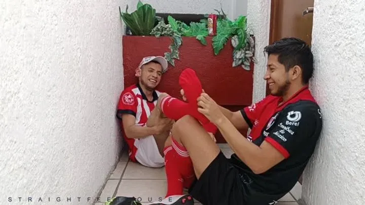 Straightfeethouse - COQUILLAS FUTBOLISTAS PARTE 1