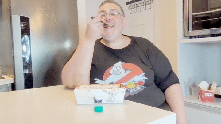Fat Boy And Friends Vs Girls - DOMINATING MY BEAUTIFUL SLAVE WITH MY SIZE 43 FOOT - BY ISABELITA AND RENATO COLOSSOS - CLIP 1 IN FULL HD