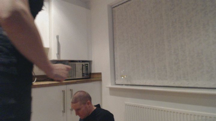 Dominatrix-victoria-black - Full Weight Facesit- Lucky slave (MOV)