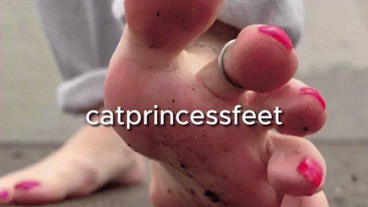 Catprincessfeet - Muddy, wet jump roping dirty feet, sweatpants, canvas boots, Hungarian milf feet